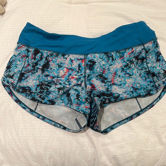 Lululemon speed up shorts - Picture 1 of 3